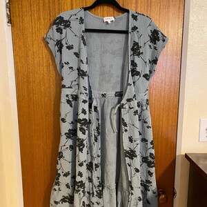 Bohme Floral Print Cross Tie Midi Dress - Small
